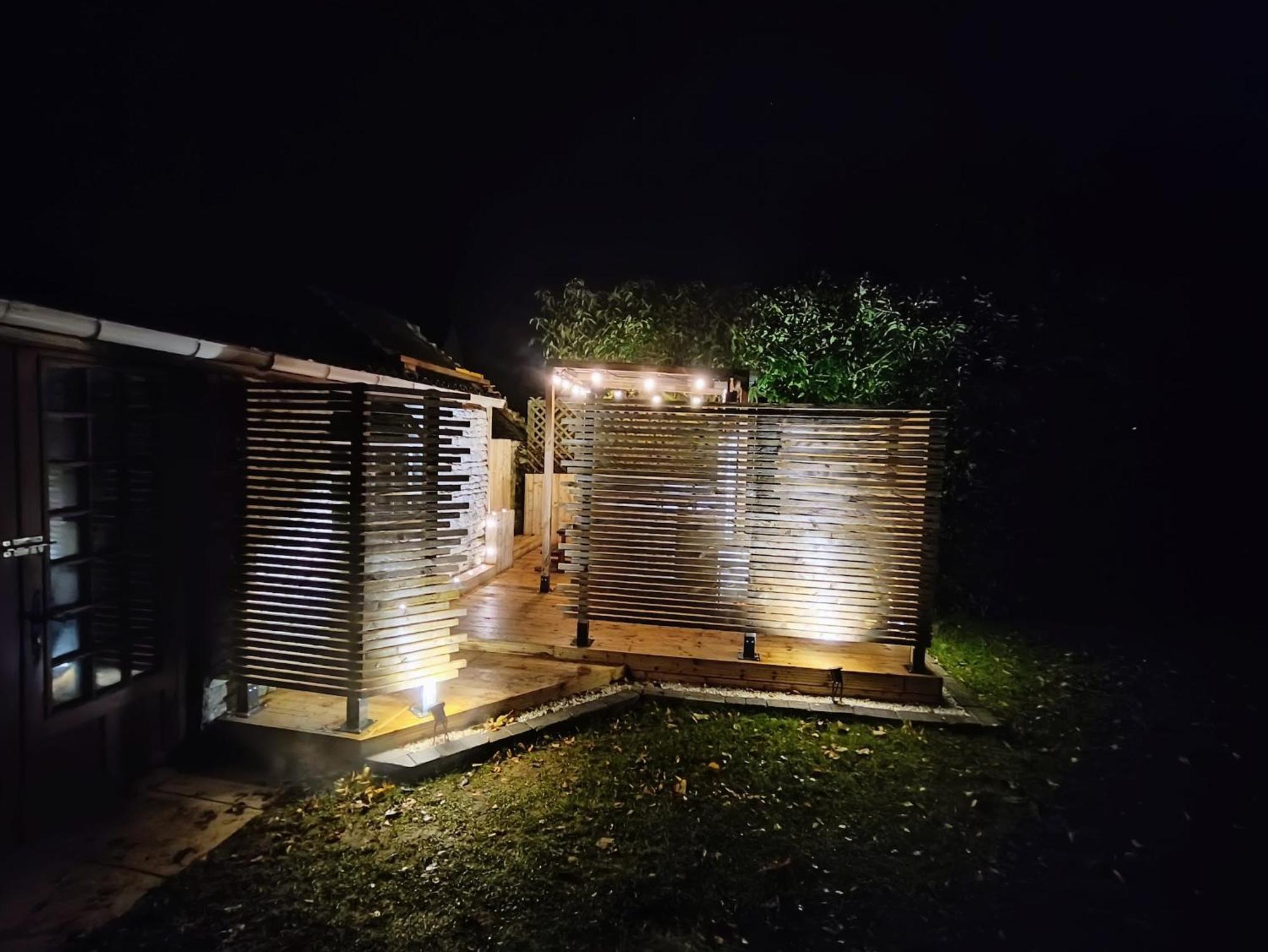 Gite 4 Personnes Avec Piscine Et Bain Nordique Proche Des Plages Du Debarquement Le Manoir  Exterior foto