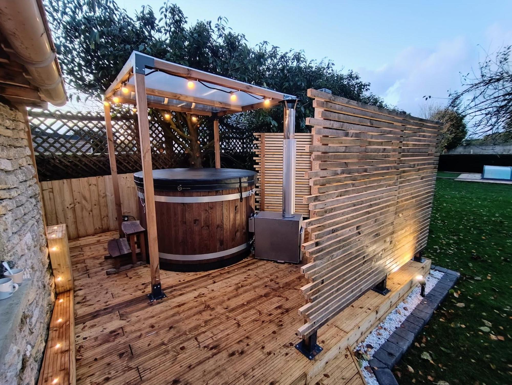 Gite 4 Personnes Avec Piscine Et Bain Nordique Proche Des Plages Du Debarquement Le Manoir  Exterior foto